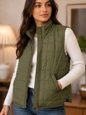 Olive Green Quilted Puffer Vest Lightweight Zip Front Stand Collar Size L